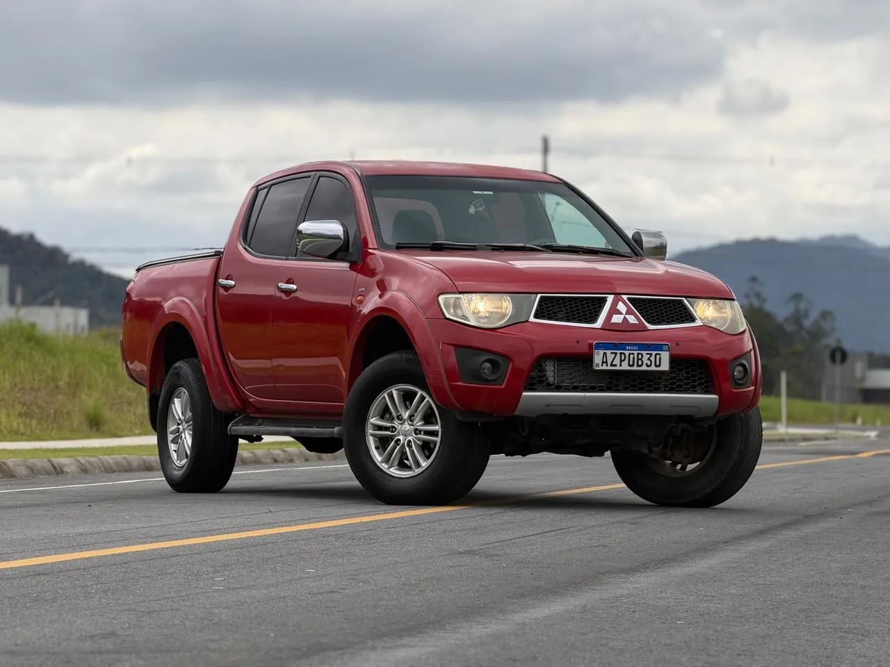 Mitsubishi L200 L200 Triton HPE 3.2 CD TB Int.Diesel Aut 2011