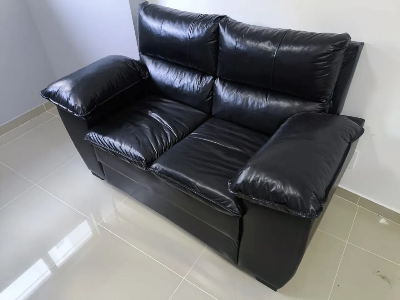 Sofa courino seminovo