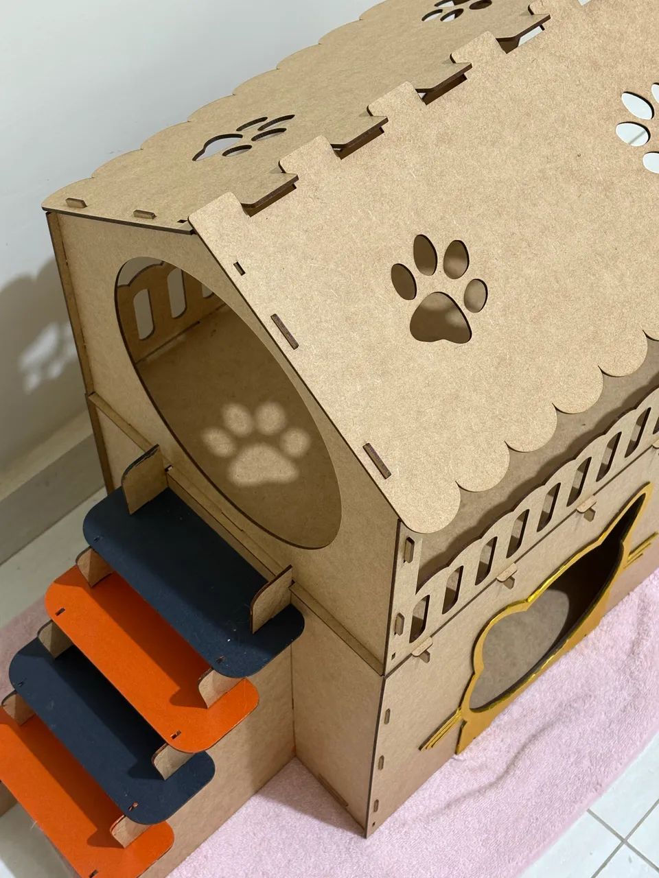 Casinha de Gato 2 Andares - Com Rampa Arranhador - Foto 2