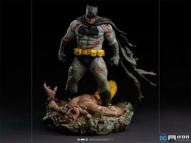 BATMAN DARK KNIGHT RETURNS 1/6 IRON STUDIOS - Foto 2