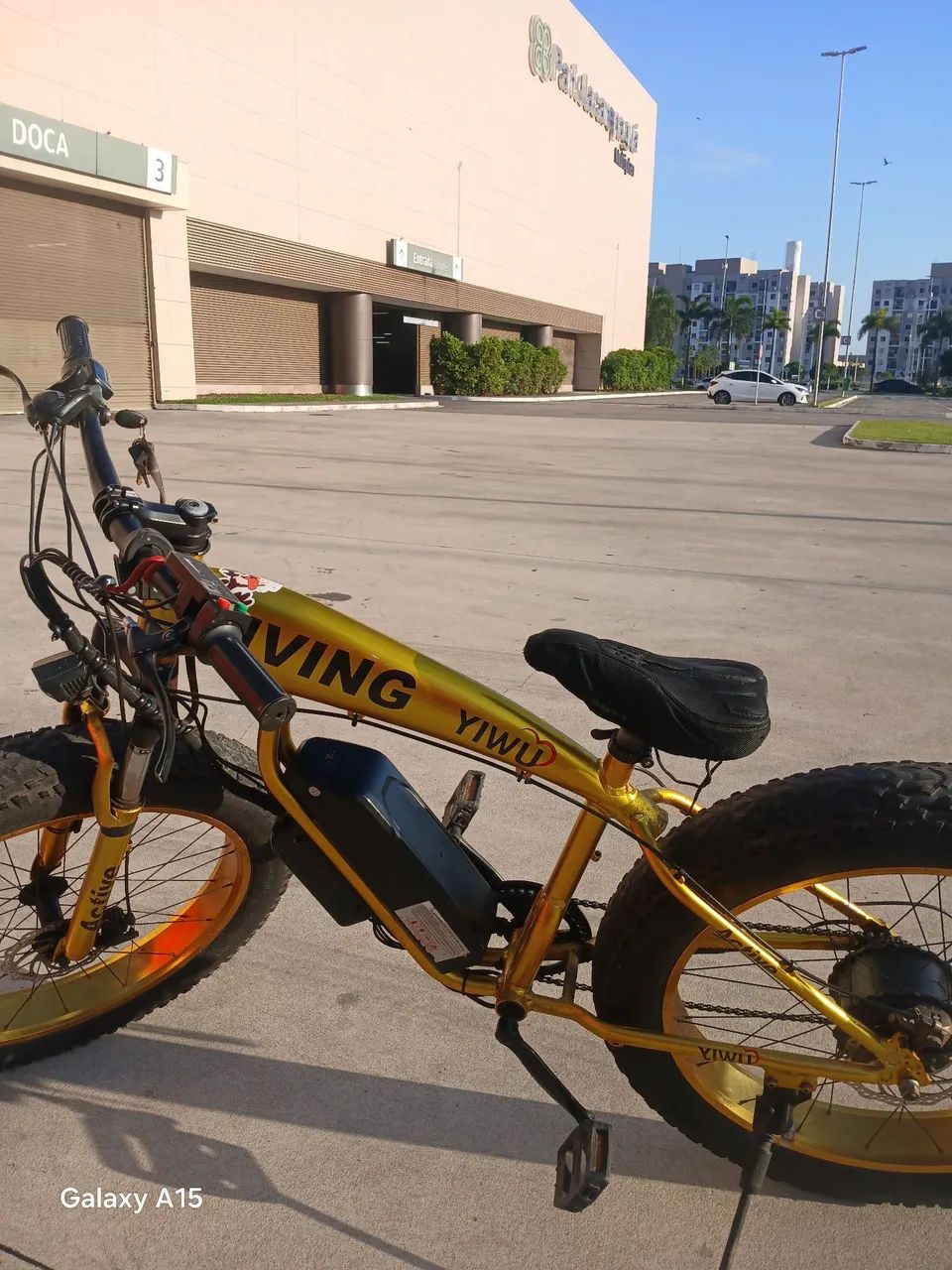 Bike dourada 