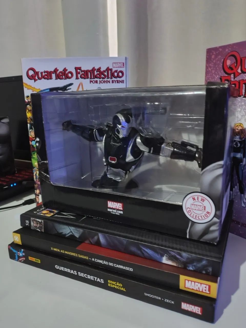 Lote Bustos Marvel Eaglemoss - Thanos, Hulk, Colossus, War Machine, Ultron e Fanatico - Foto 2
