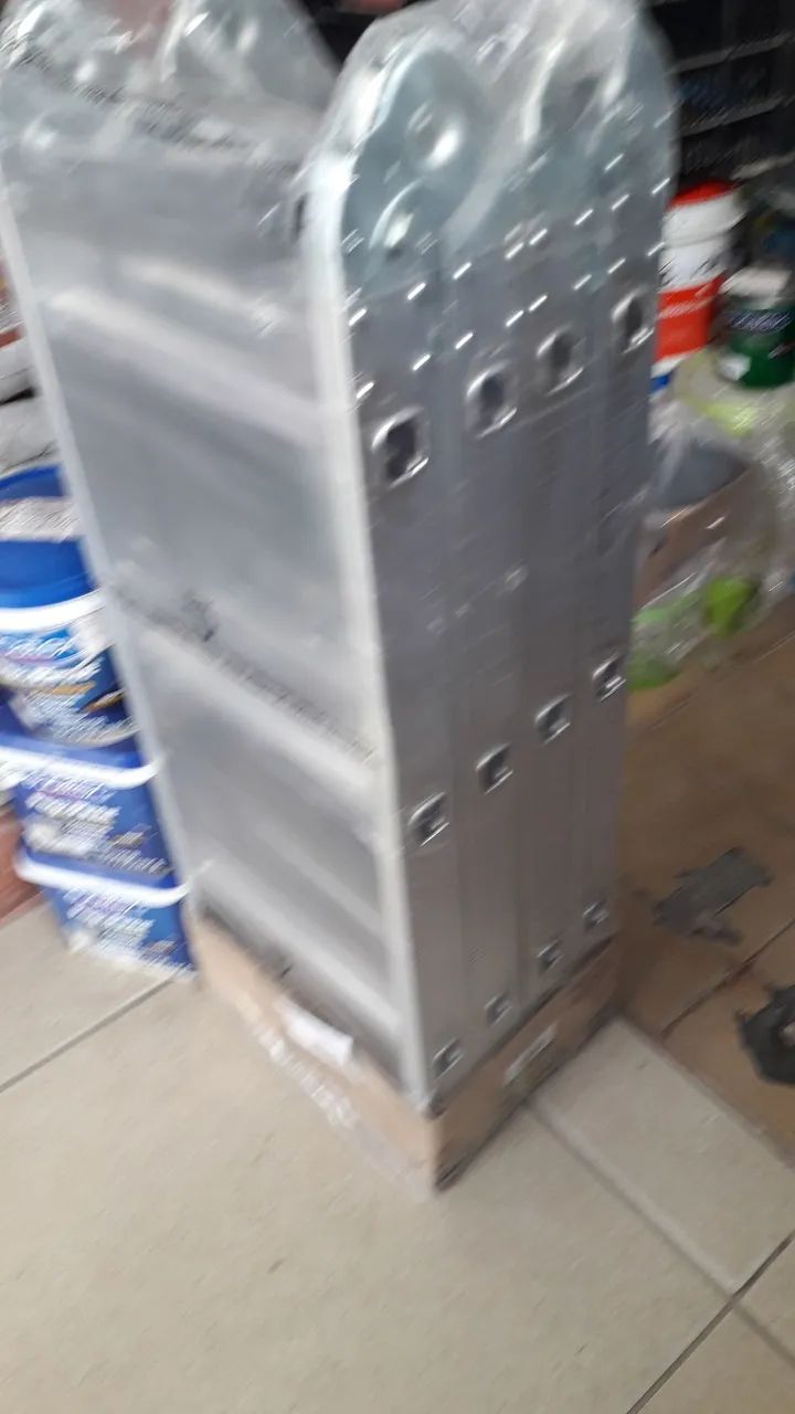 Escada de aluminio multifuncional 4 x3 - Foto 2