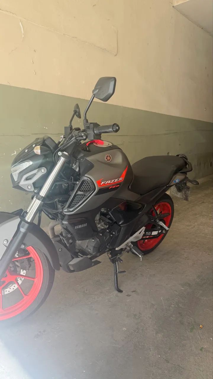 FZ15