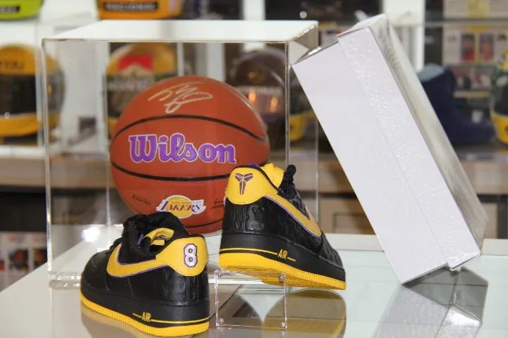 Tênis Kobe Bryant Original - Foto 2