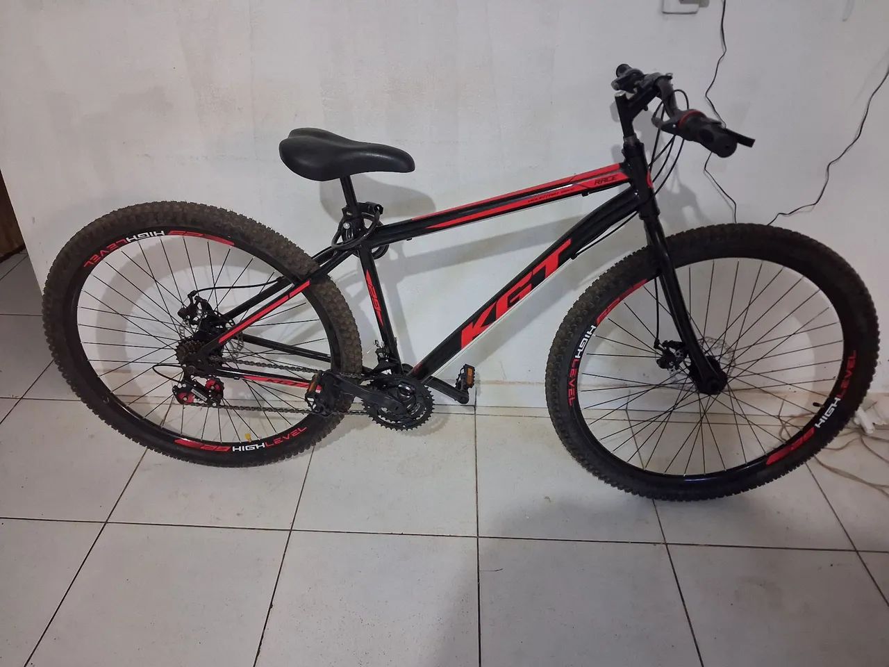 Bicicleta aro 29 nova + cadeado