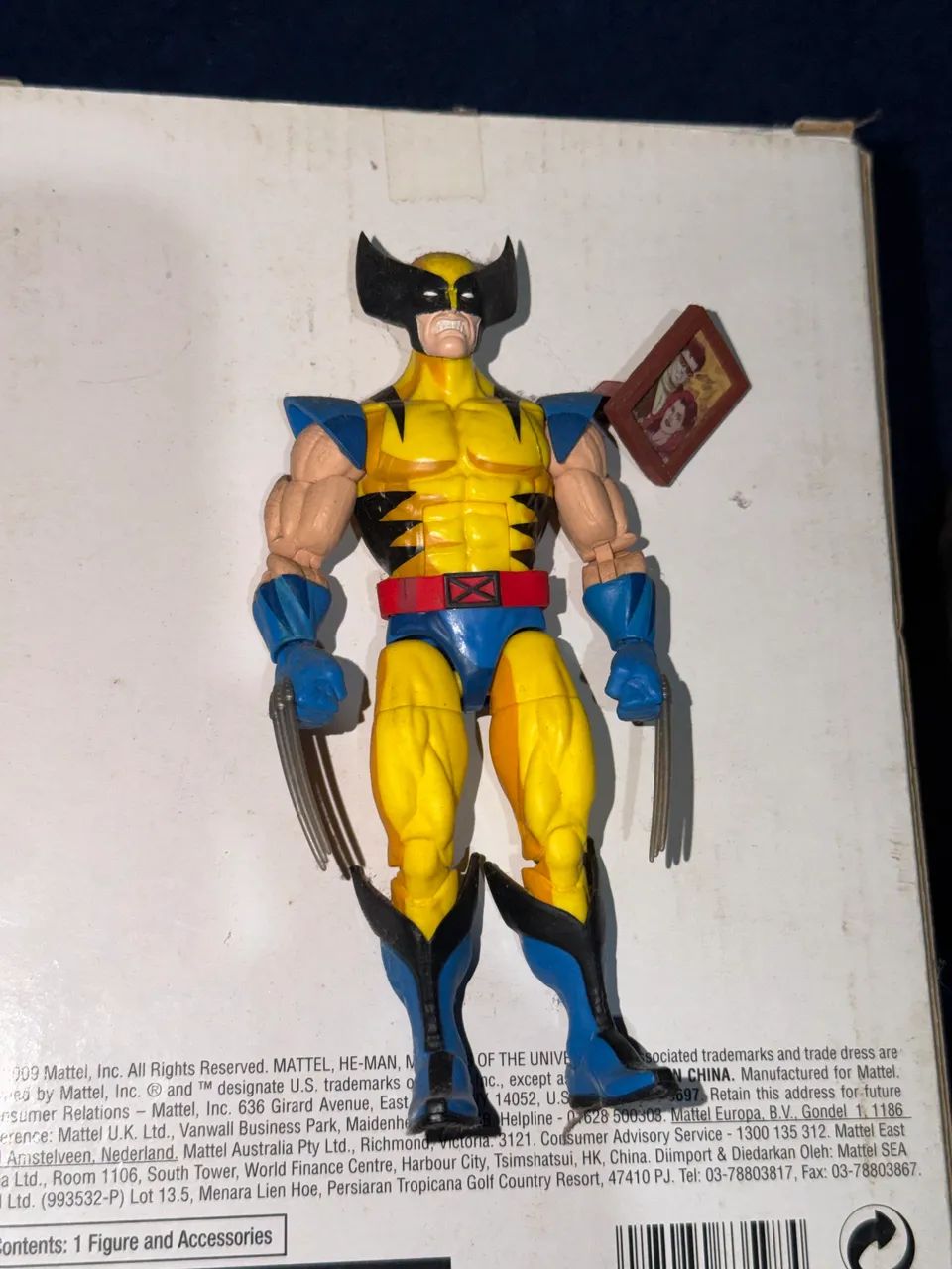 Marvel Legends Wolverine VHS Lose com caixa  - Foto 2