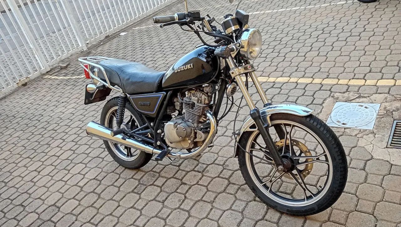 Suzuki Intruder 125