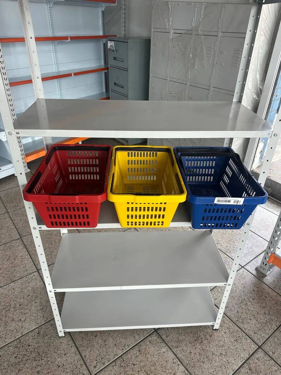CESTA PLÁSTICA COLORIDA - Foto 3