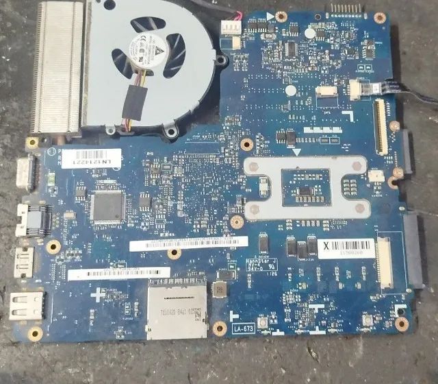 Placa mãe Compal Electronics PBL10 LA-6713P funcionando com processador i3 - Foto 2