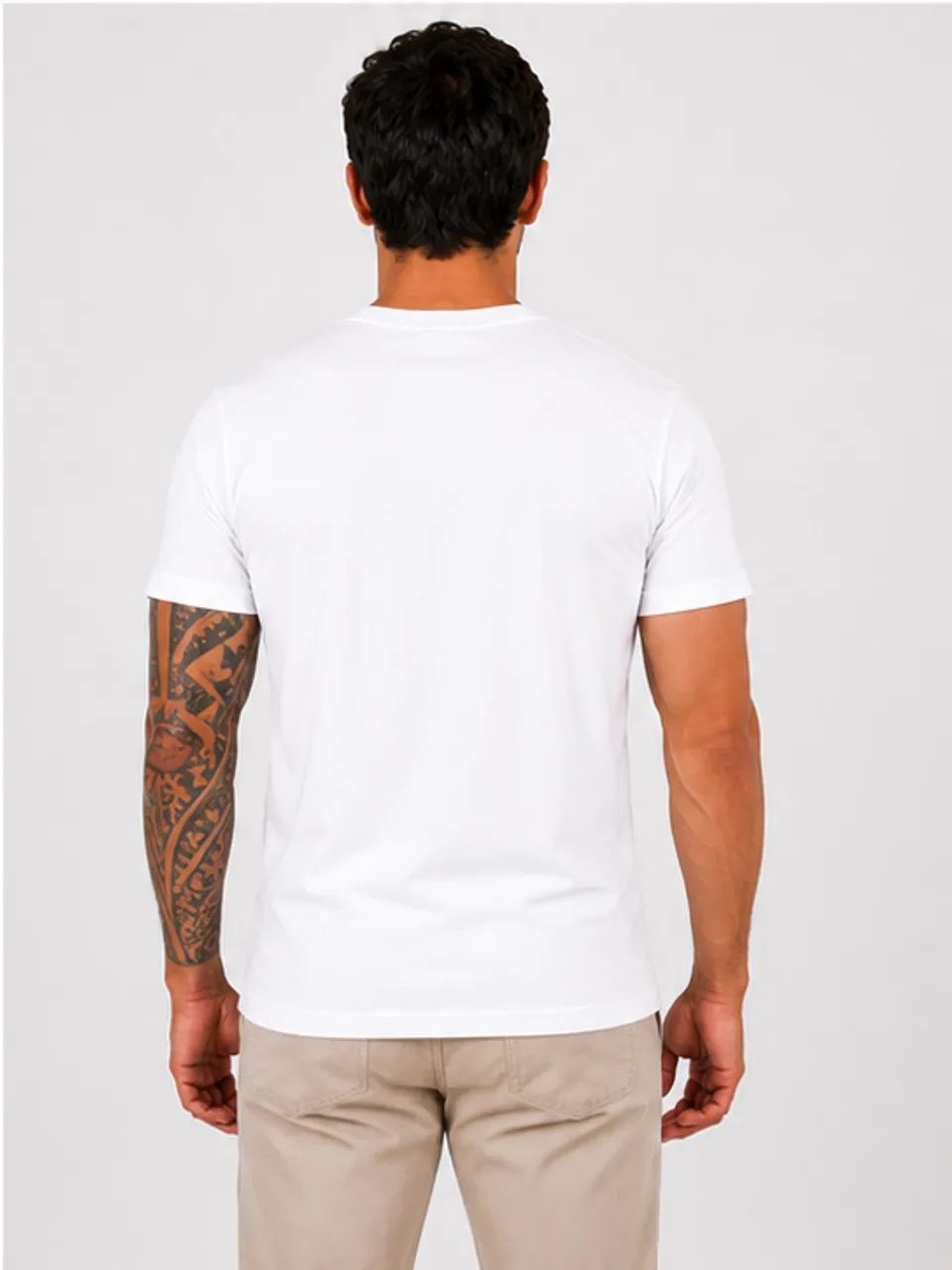 Camiseta Algodão Penteado Gola Canelada Branca - Foto 4