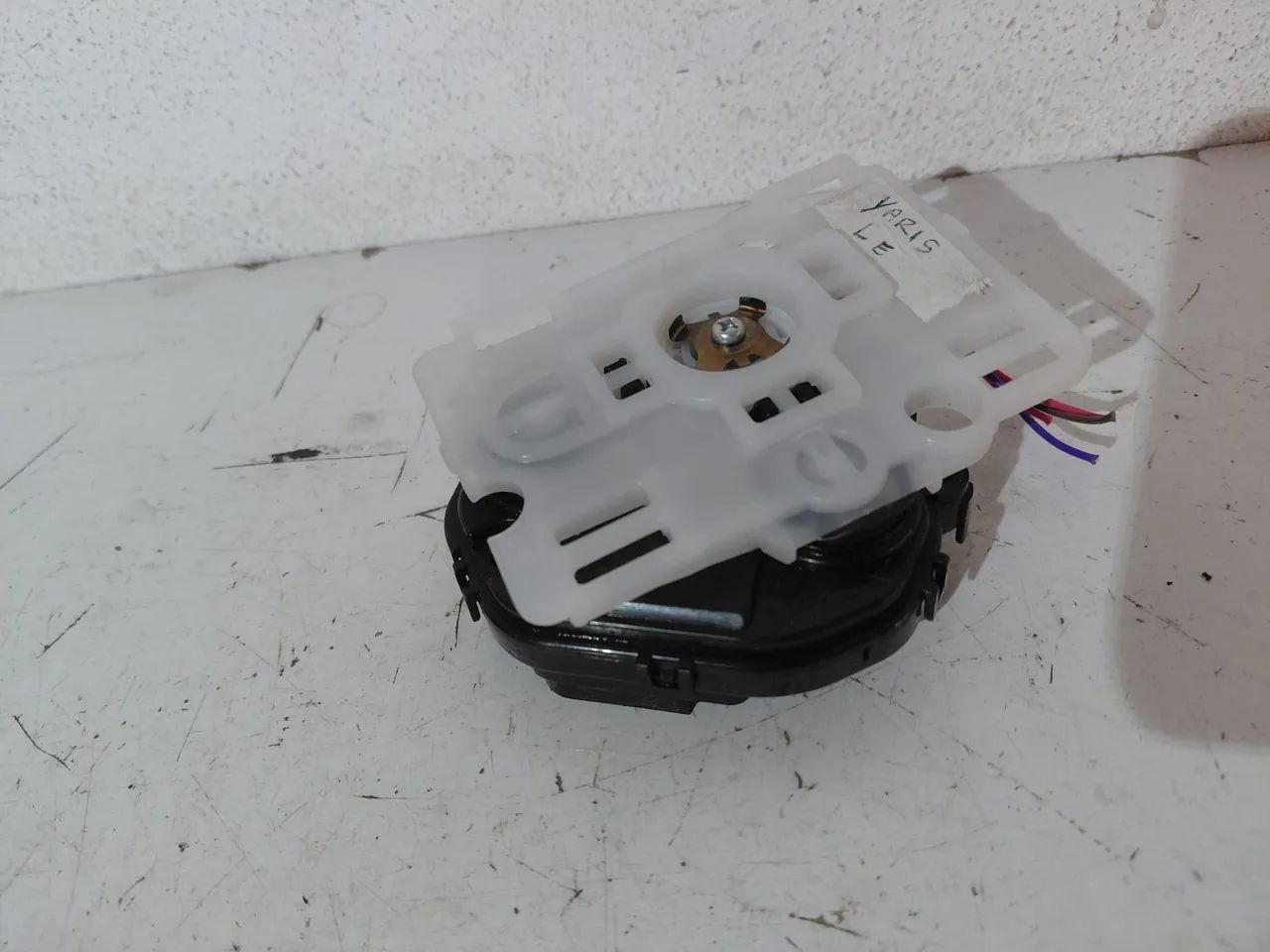 Motor retrovisor elétrico Yaris esquerdo  - Foto 3