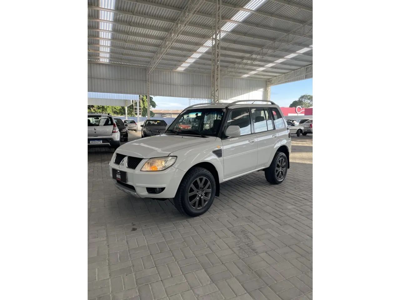 Mitsubishi Pajero 2015