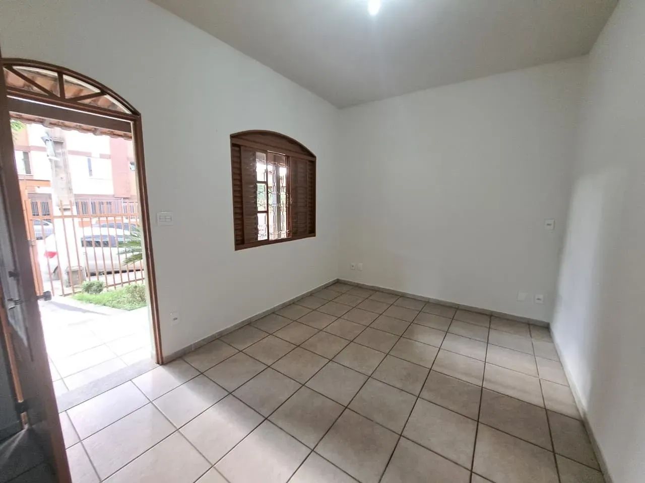 Casa comercial para alugar em Ibirité! - Foto 4