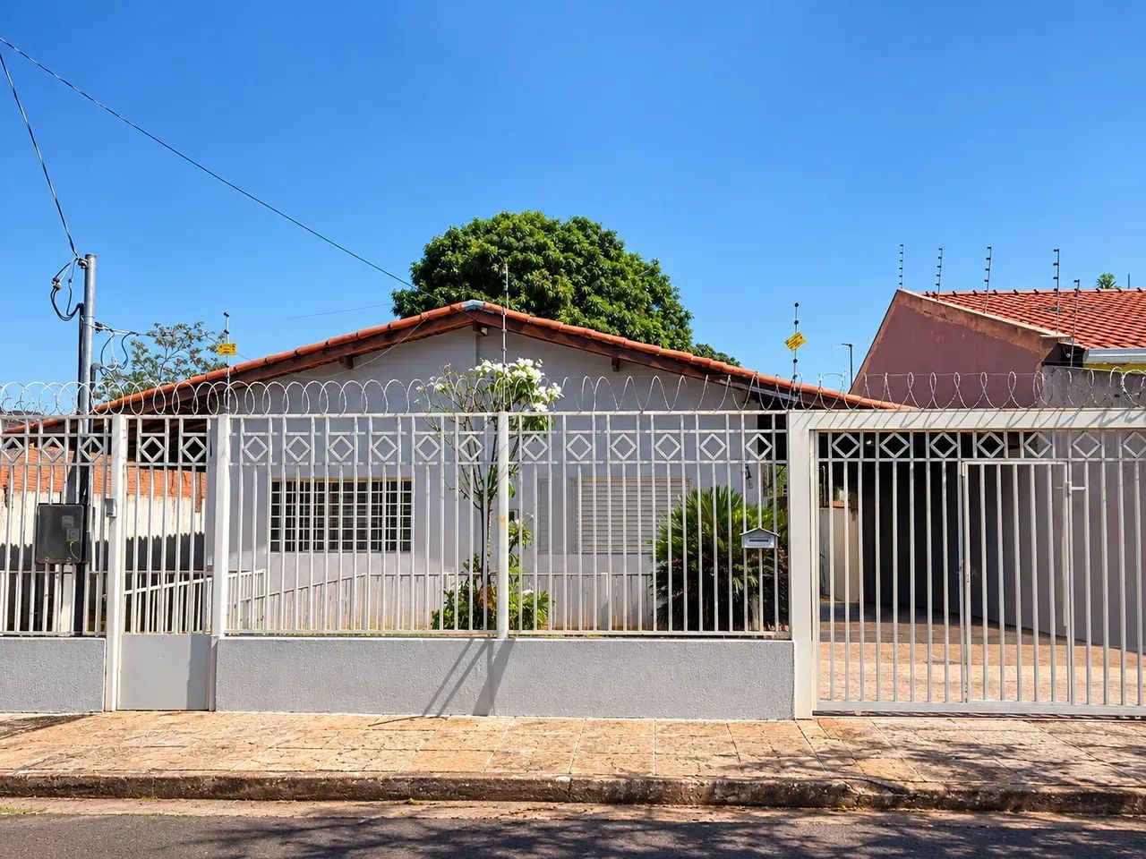 Casa terrea a venda no Santo Antonio