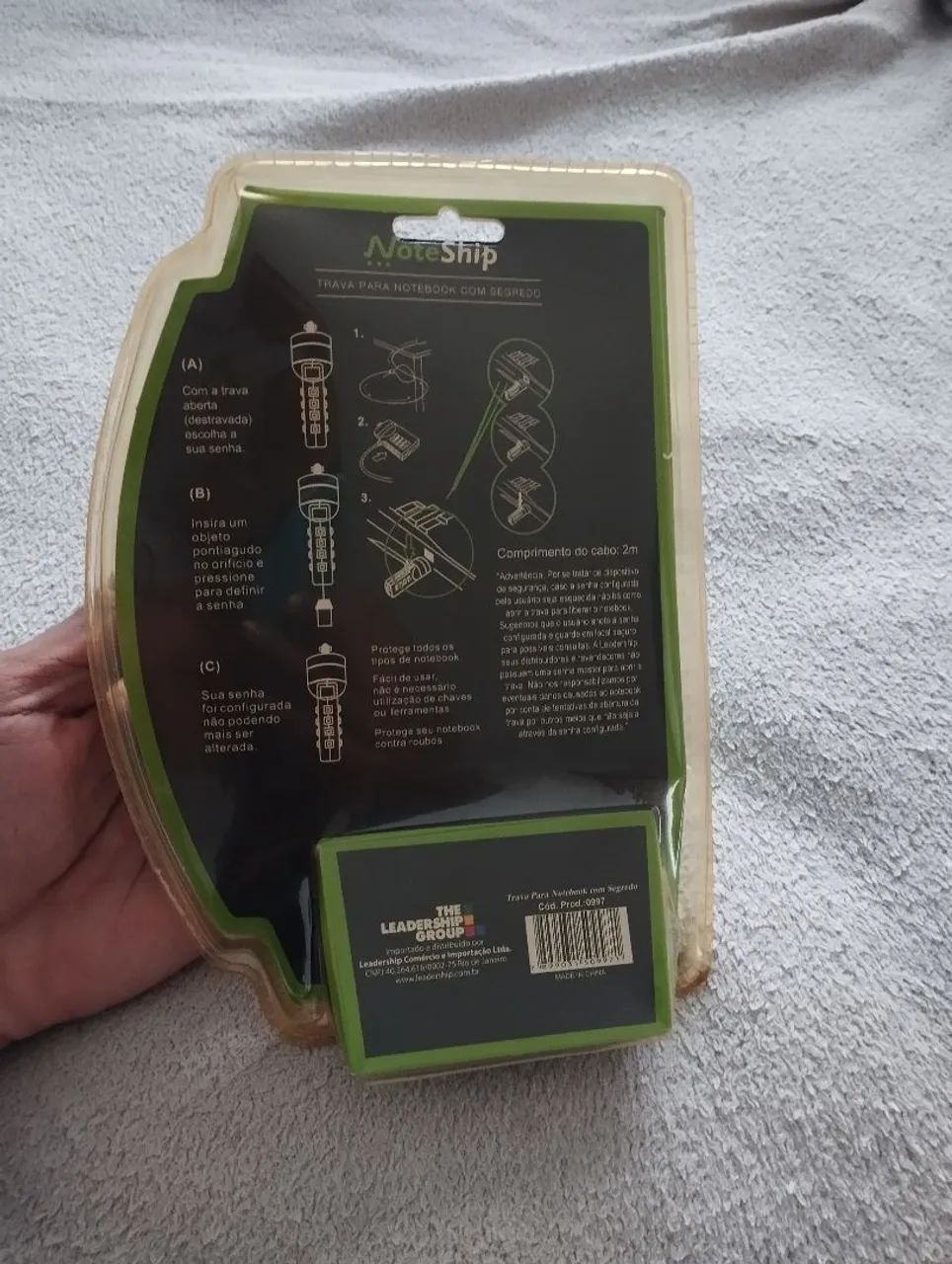 Trava para notebook com senha de 4 dígitos  - Foto 2