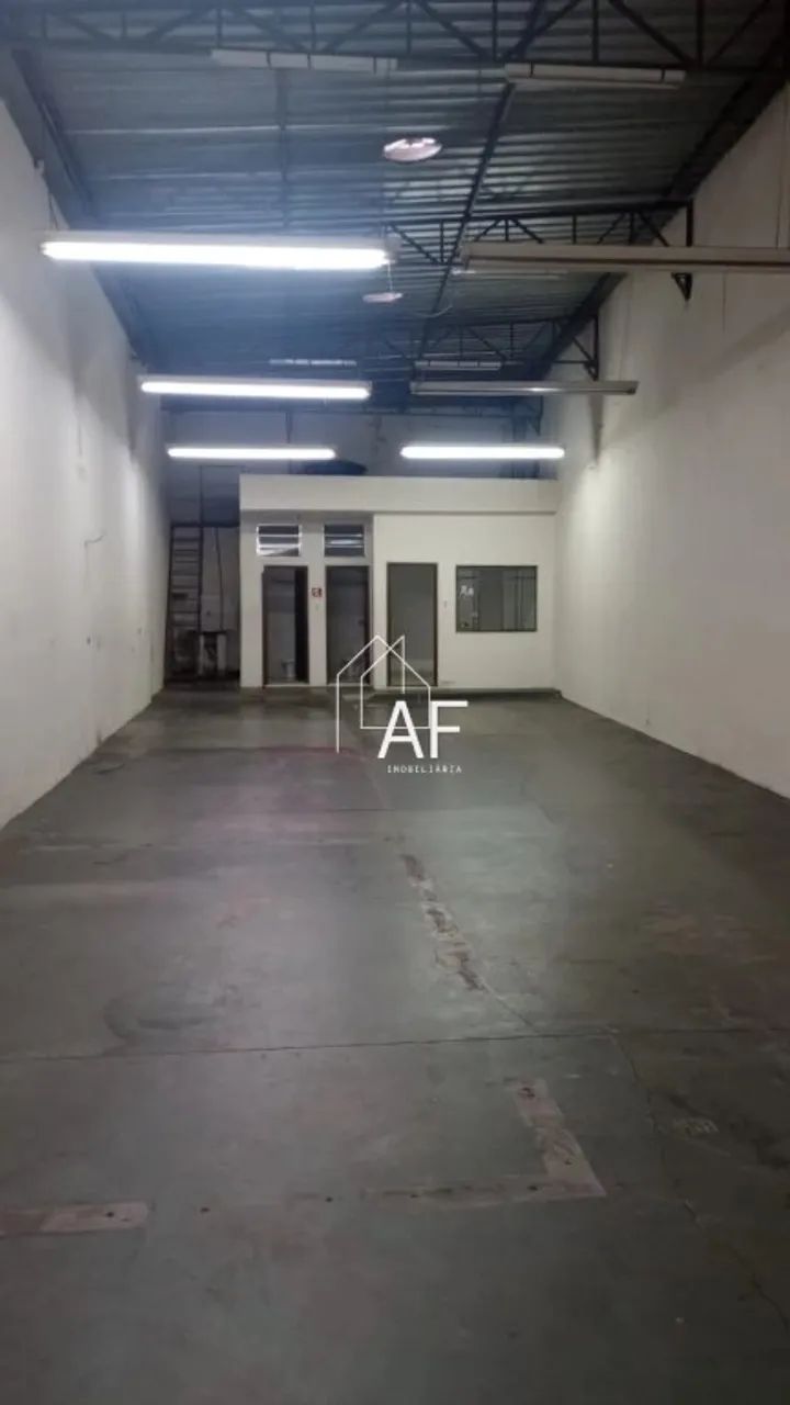 GALPÃO COMERCIAL/LOGÍSTICO EM PIRITUBA | 200m²