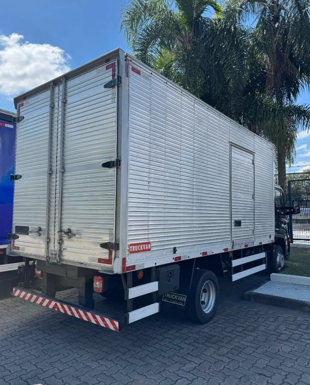 Vw 9.170 4x2 - 2018 Baú  - Foto 5