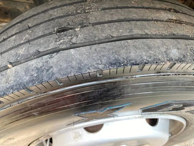 FORD CARGO 1319 BAÚ 2013 - Foto 14