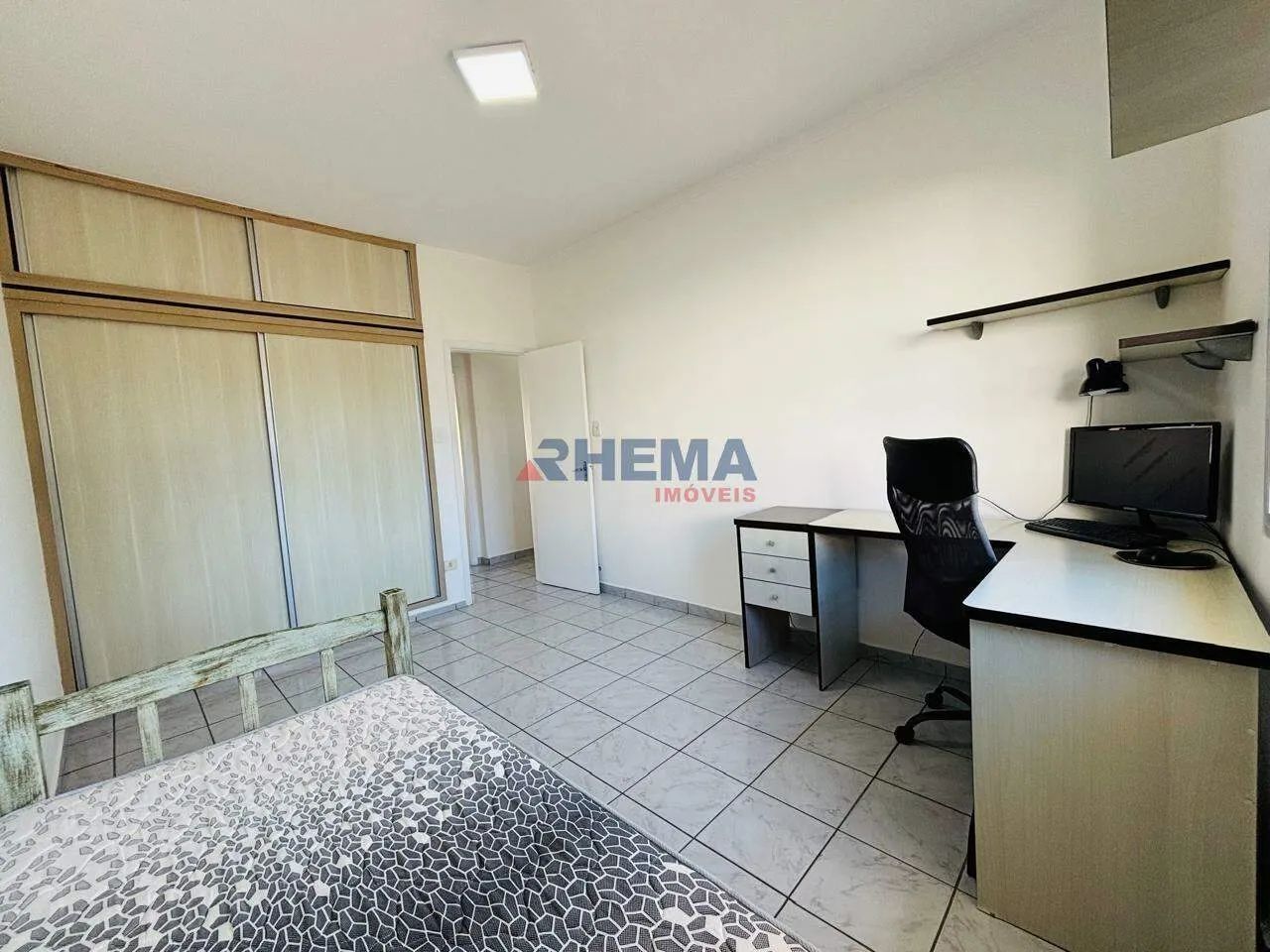 Casa em Condominio Fechado com 2 Dormitórios - Foto 3