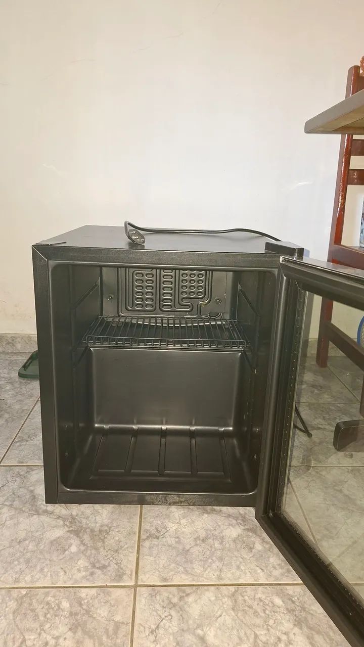 Frigobar/Adega - Suggar 46 Litros 110v - Foto 2