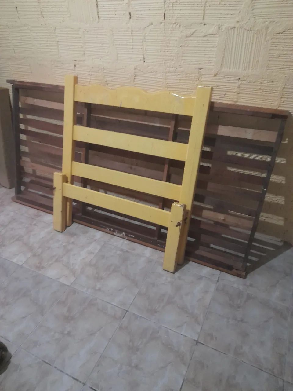 Cama de solteiro  em ótimo estado de conservação  - Foto 4