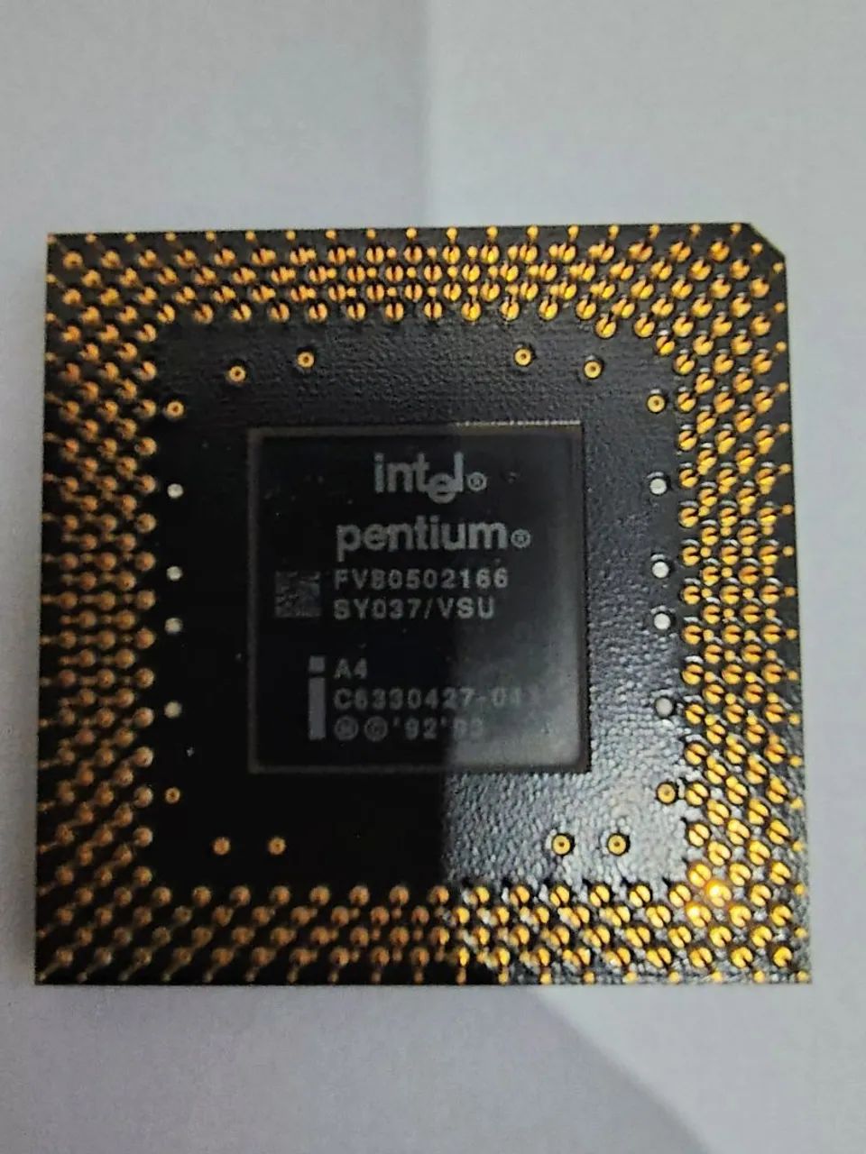 Processador Intel Pentium 166MHz (Socket 7) - para PCs retrô e colecionadores