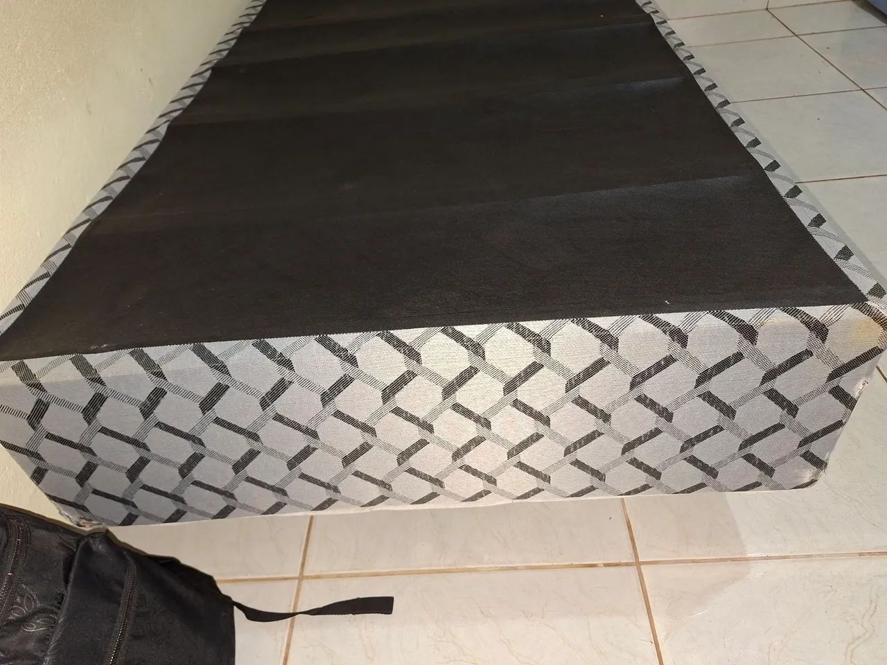 ? Base Box Solteiro 0,88 x 1,88 m