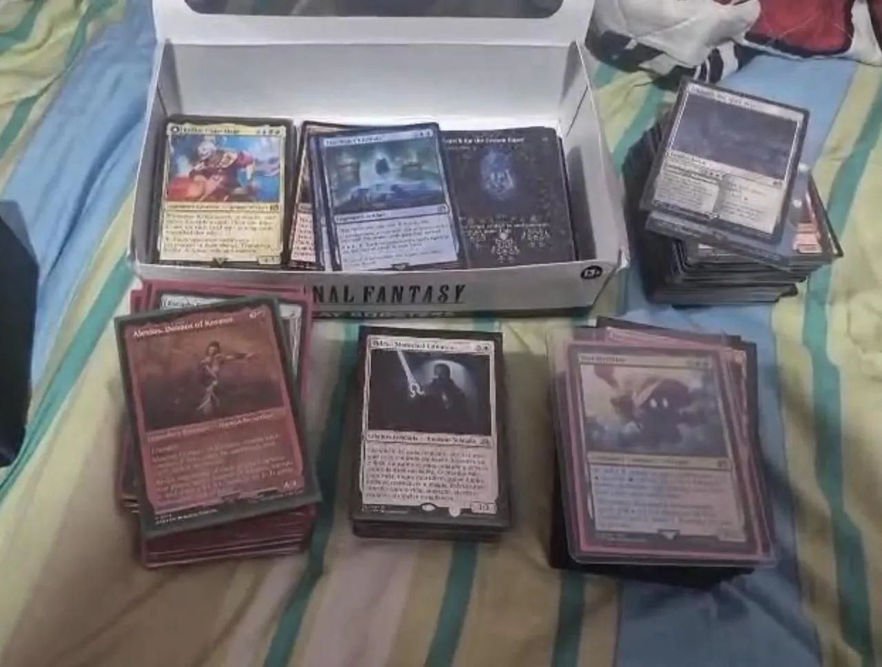 Coleção magic 3 commander + cartas 