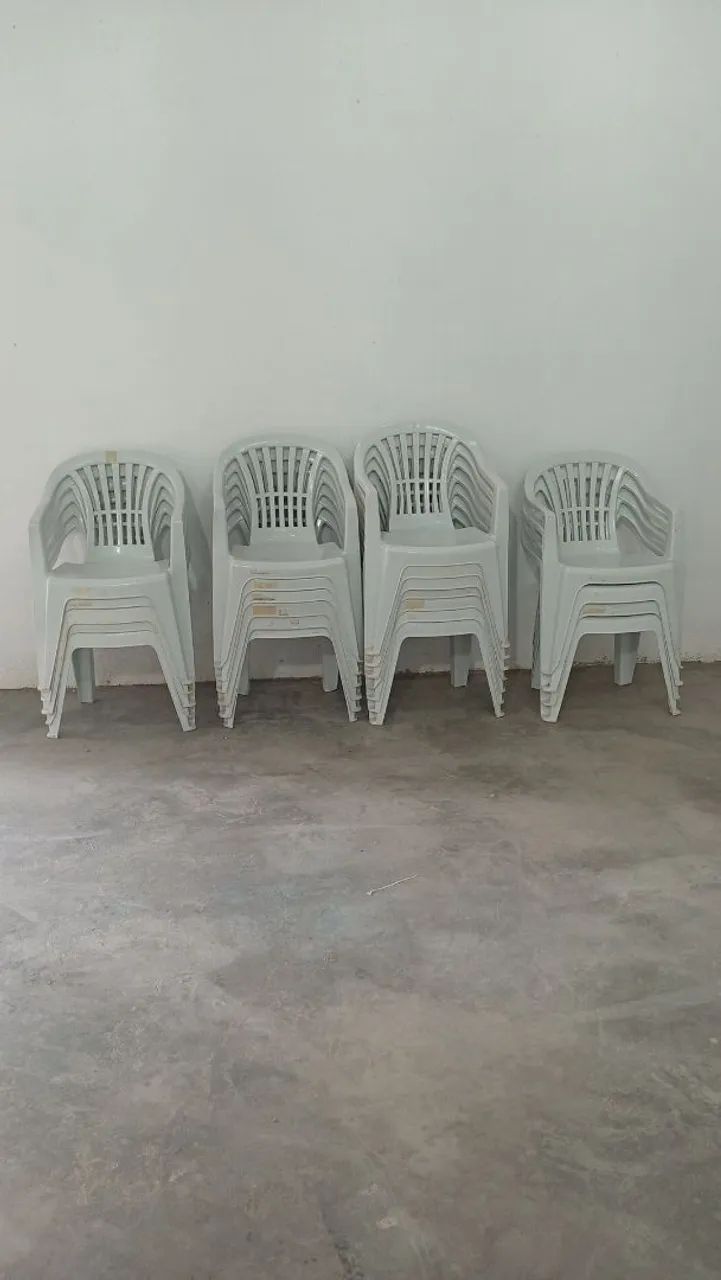 Cadeira branca poltrona 
