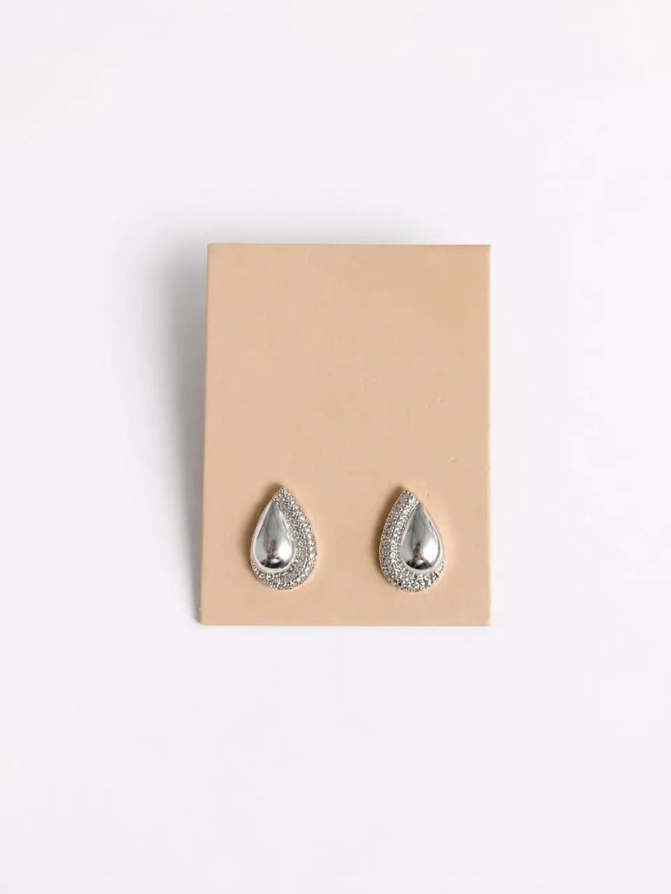 Brincos e anéis feminino com até 20% de desconto  - Foto 4