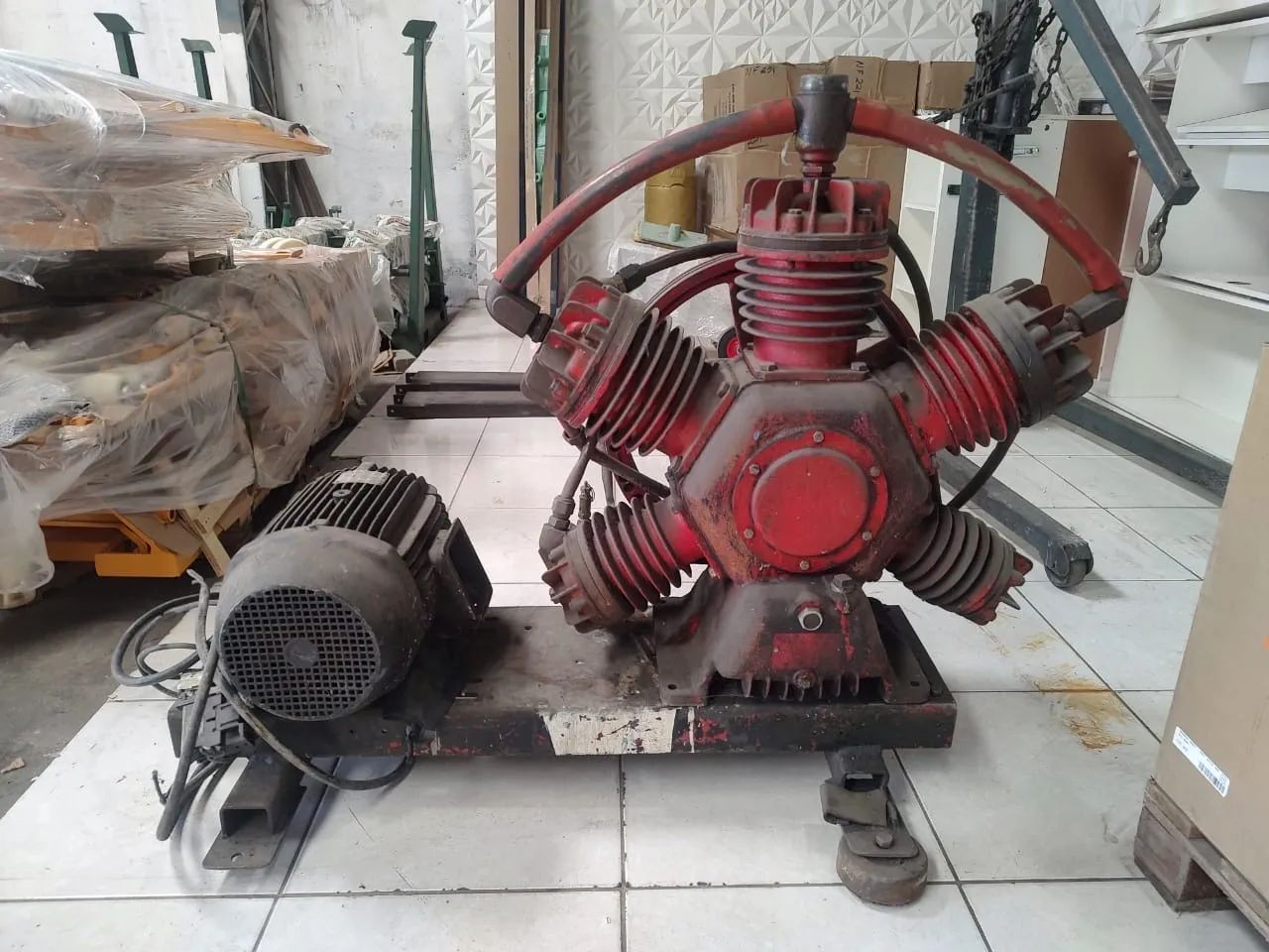 Compressor 60 pés sobre base com motor de 15 cv blindado - Foto 5