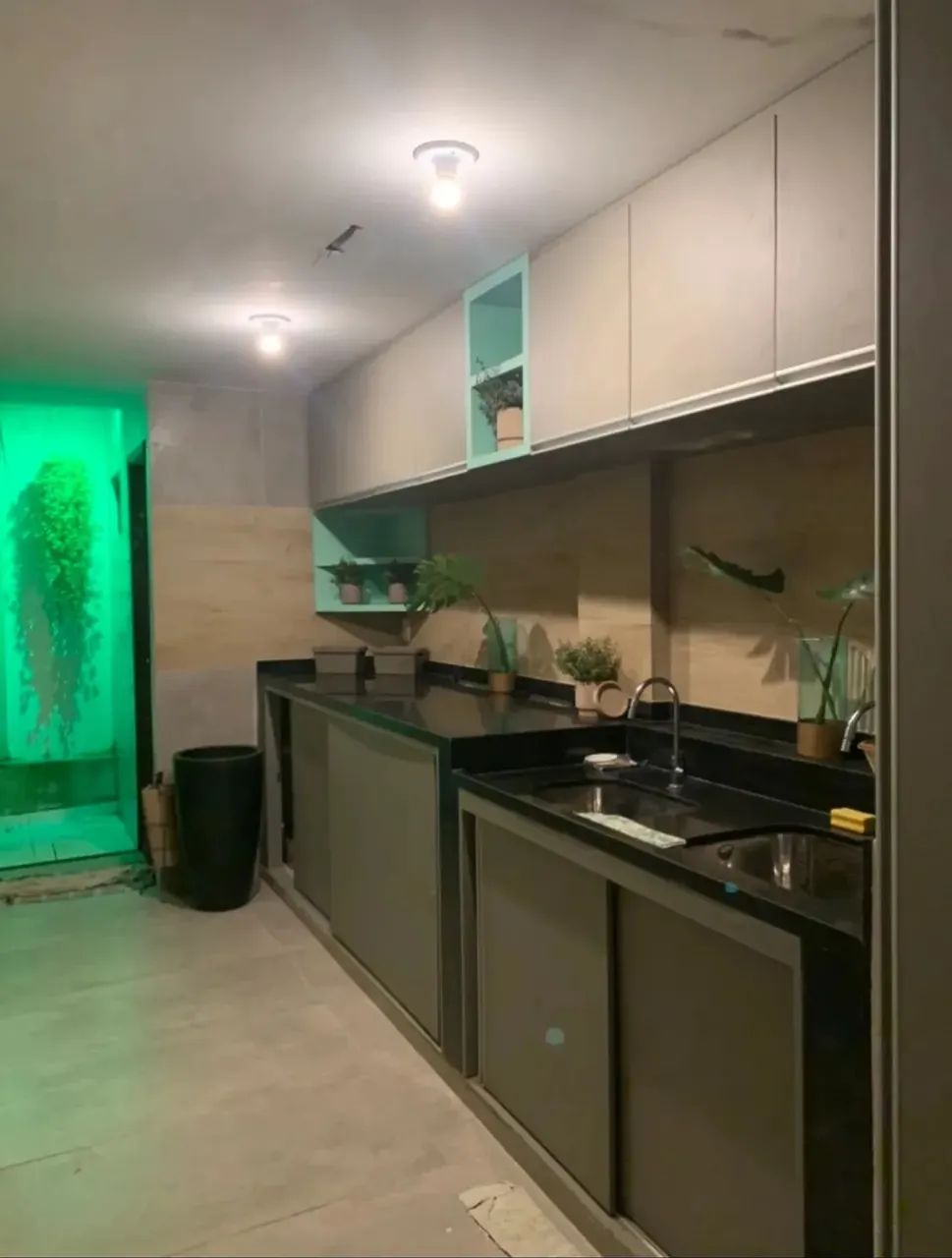 APT STUDIO c/ MOBÍLIA. 30m da Praia e 100m da FMO e do Shopping. RESERVE AGORA! - Foto 5