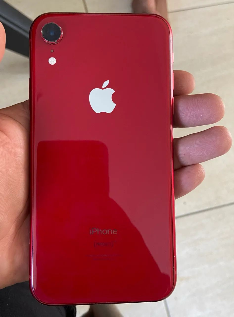 Iphone XR 64 gb sem face id na cor vermelha - Celulares e