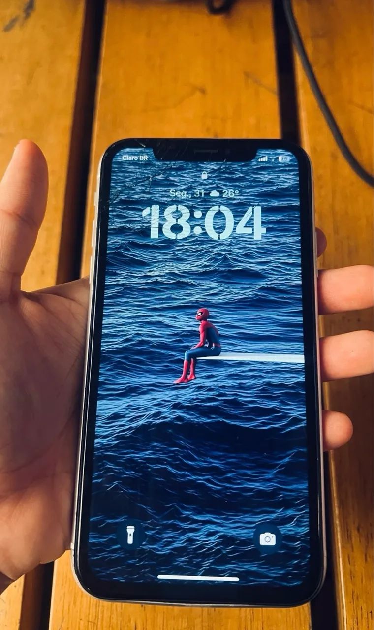 iPhone XR 64GB Branco  - Foto 4
