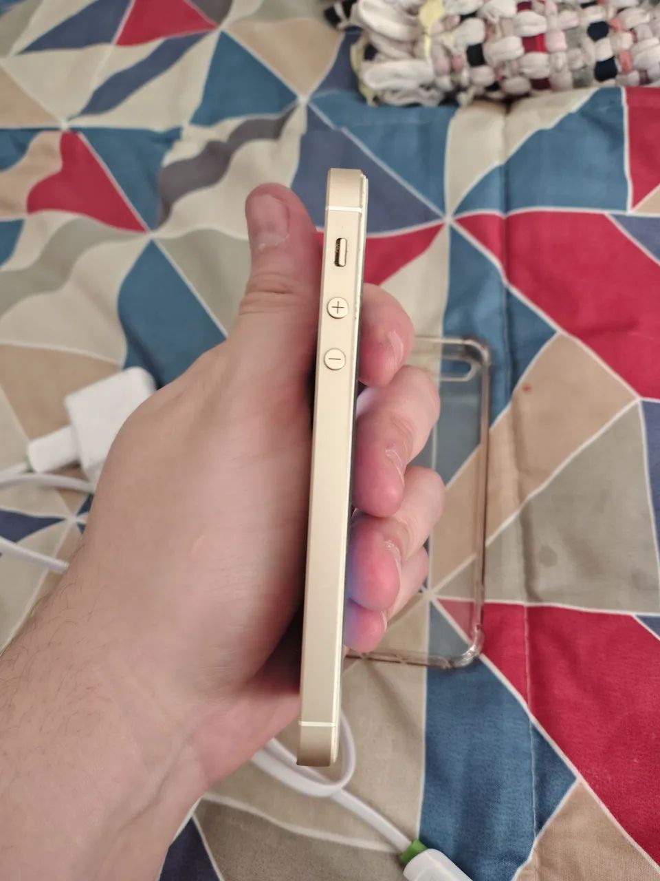 IPHONE SE GOLD  - Foto 2