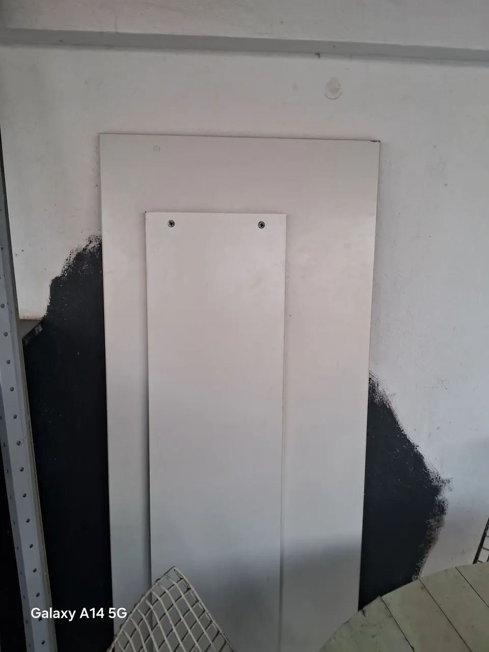 Vendo uma mesa mdf pra trabalho  semi nova