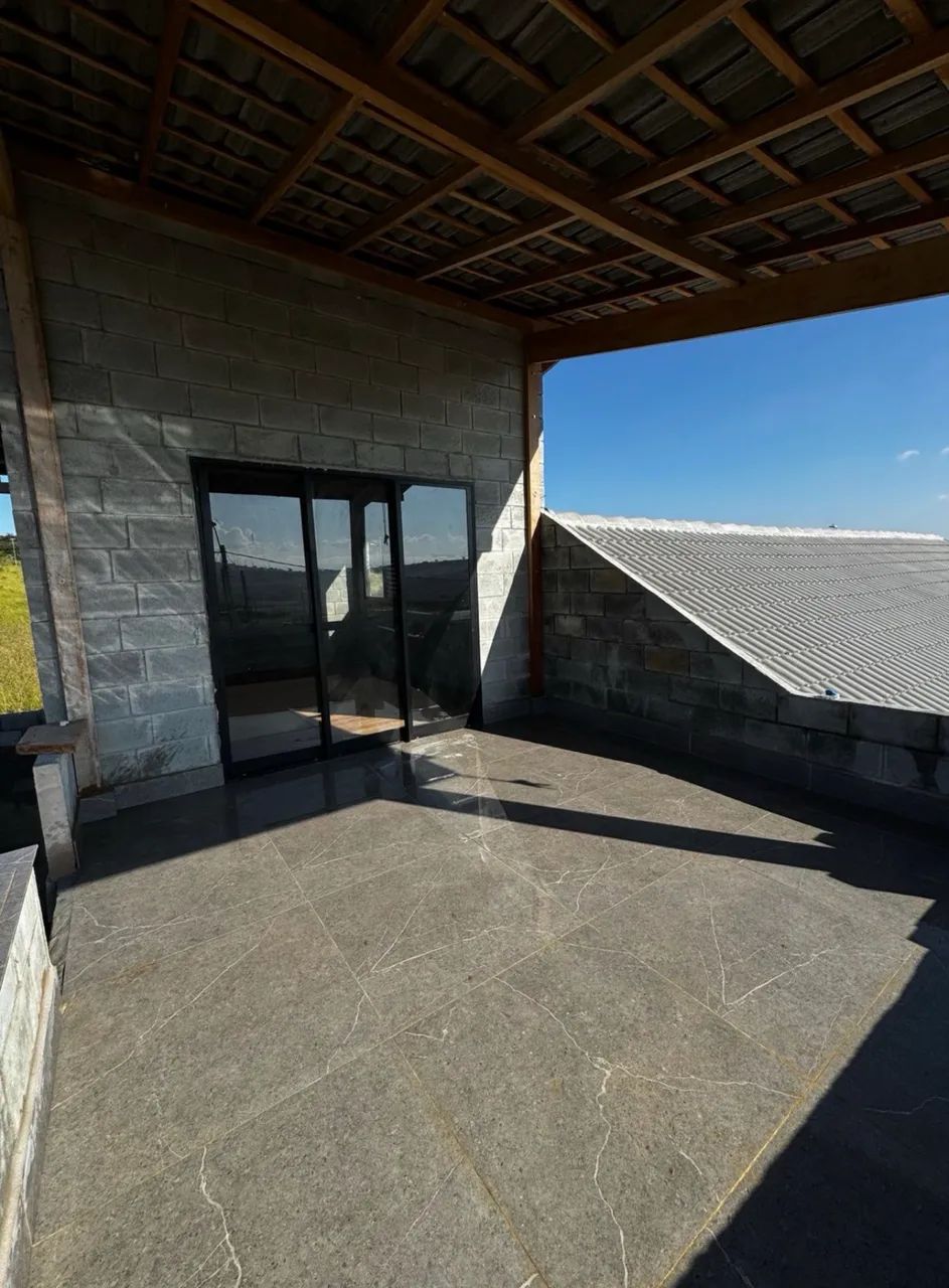 CASA ESPAÇOSA QUINTAL GRANDE