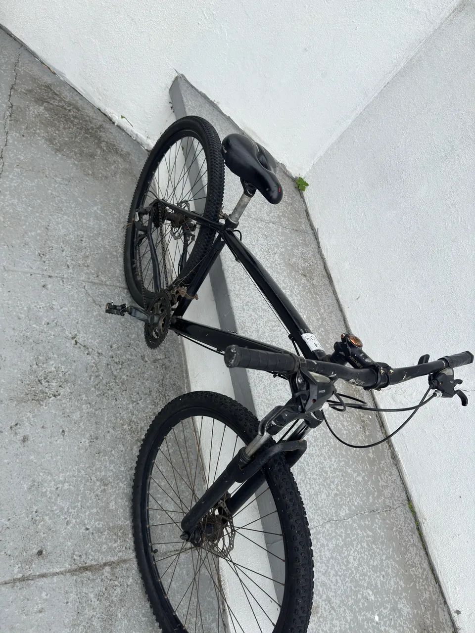 Vendo uma bike aro 29 em perfeito estado  - Foto 4