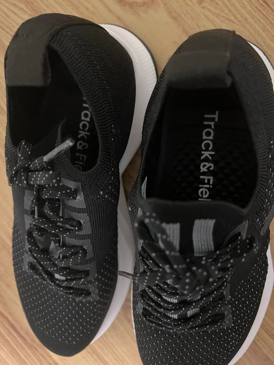 Tênis Track&Field 37