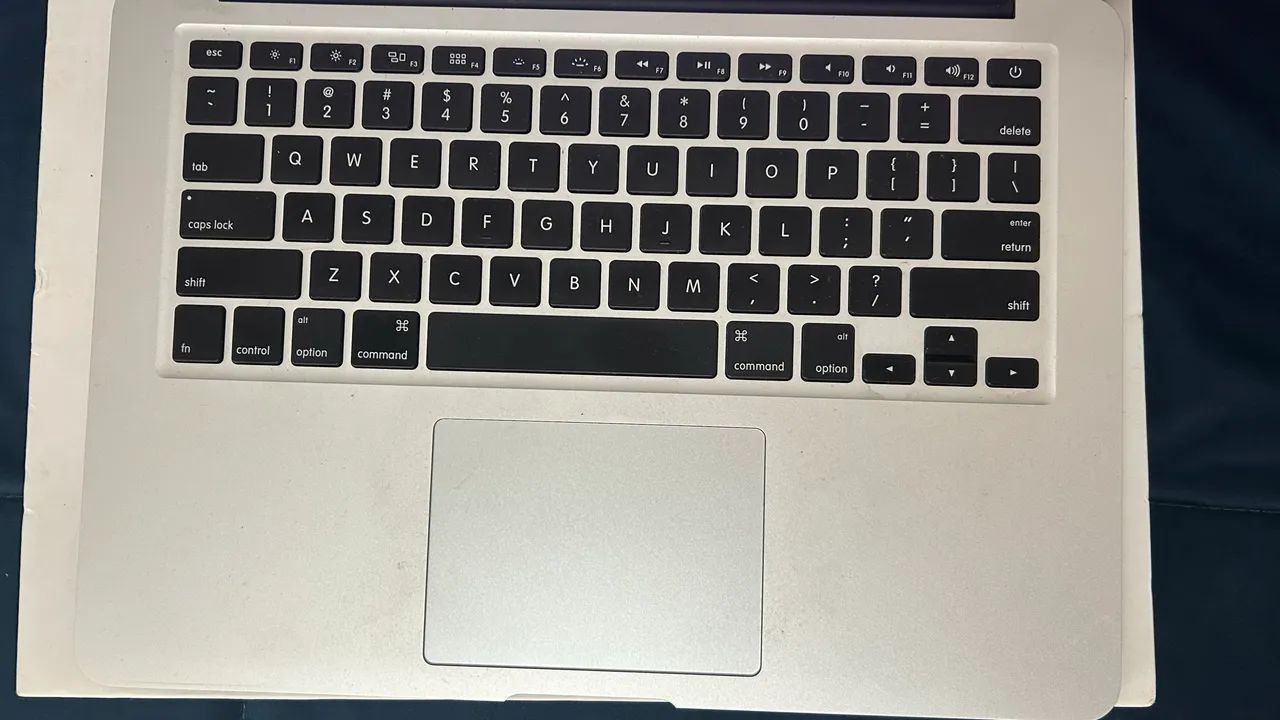 Macbook Air 2017, 13.3", Core 15, 8GB, SSD-128GB - Foto 5