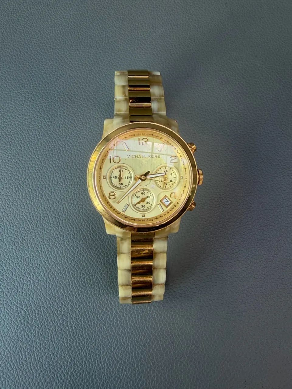 Relógio Michael Kors Original - Dourado com Acetato Bege (Feminino) - Foto 3