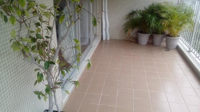 Tijuca, rua Barão de Mesquita, 6º Batalhão, 2 qts,suite, sacada, dep. comp.,vaga, port 24h