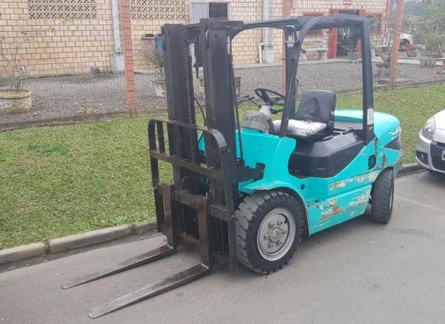 Empilhadeira Maximal M30 cap.3ton - Foto 2