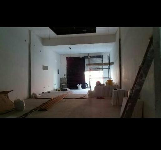Vende casa comercial