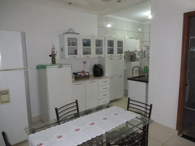 Vendo casa 3 quartos, uma suíte com churrasqueira. Estudo troca apartamento 3 quartos - Foto 12