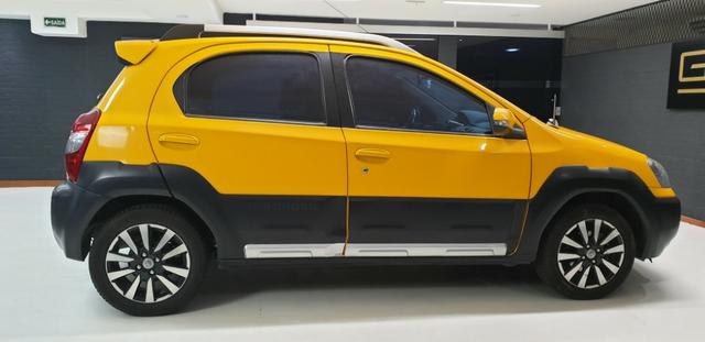 Toyota Etios HB Cross 1.5 Flex 2014/14 - Foto 7