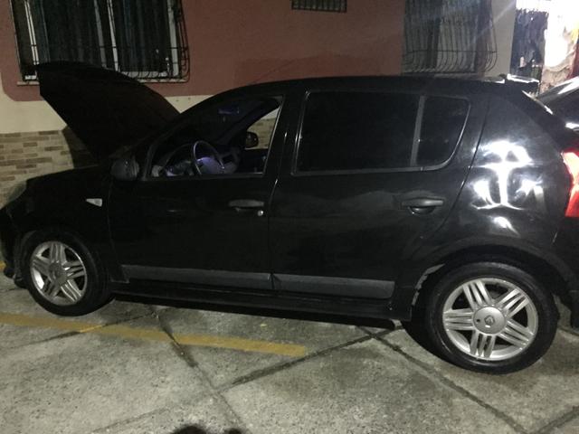 Vendo sandero 1.6 Leia o anúncio - Foto 5