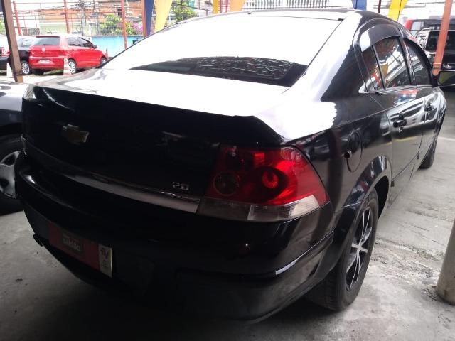 Vectra Sedan 2.0 Expression 2010 preto / manual - completo - flex/gnv - Foto 5