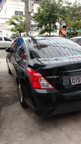 Nissan Versa ano 2018 entrada + parcelas R$ 829,00 fx cdc- gratis 2020 e gnv - Foto 4